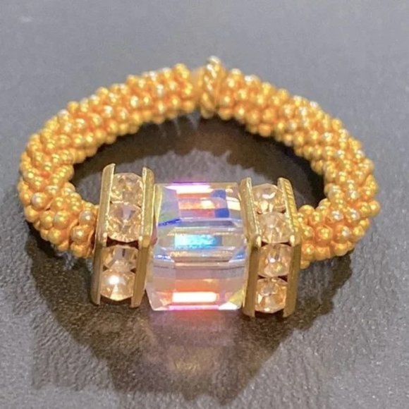 Swarovski Jewelry - Stretch ring Swarovski crystal Square Clear AB Gold vermeil